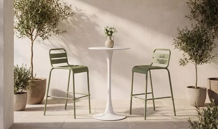 Gage White Outdoor 24" Round Bar Table