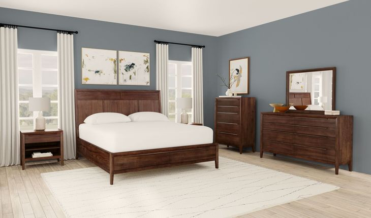 Ralston Dark Amber 8 Drawer Dresser and Rectangular Mirror