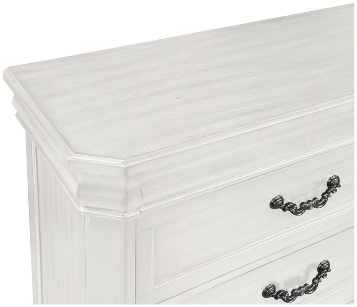 Lyndhurst Vintage White 8 Drawer Dresser