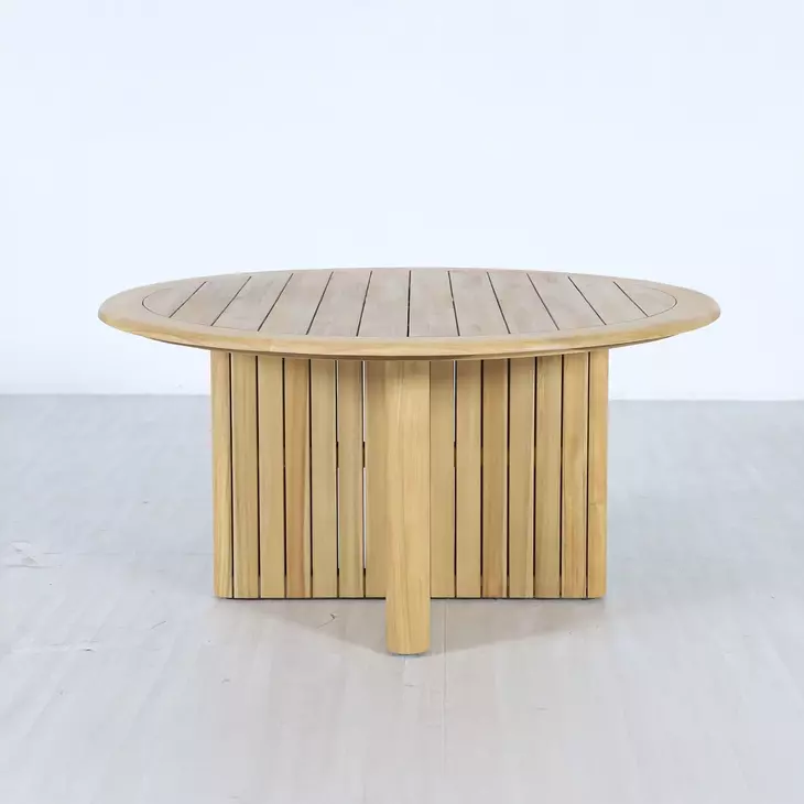 Sedona Natural Round Outdoor Dining Room Set