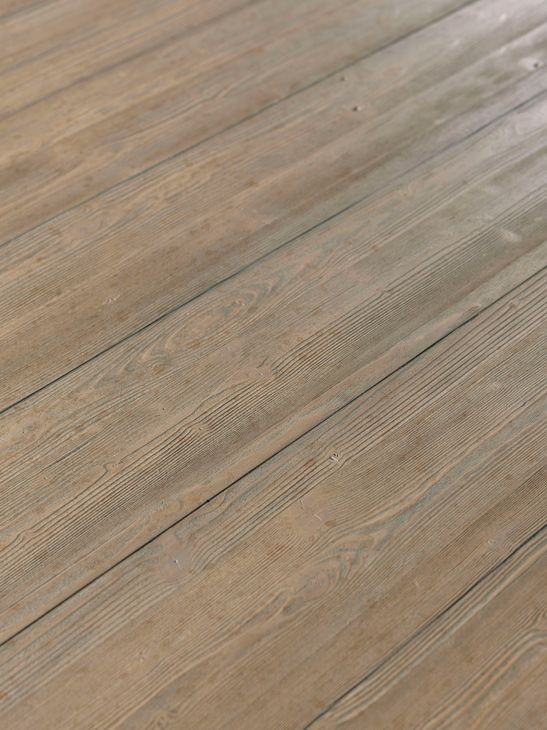 Hazelton Harvest 48" Round Dining Table