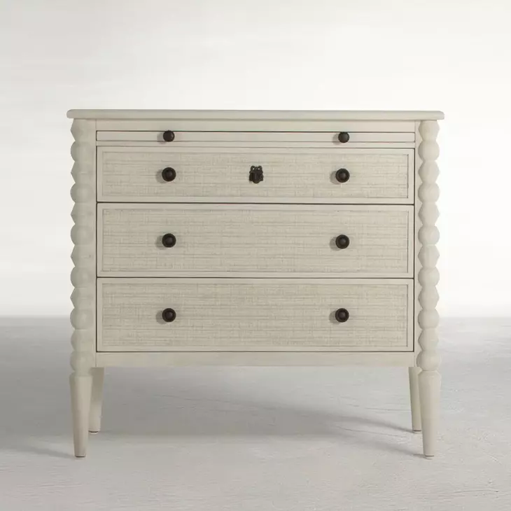 Jennifer Antique Chalk White 4 Drawer Chest