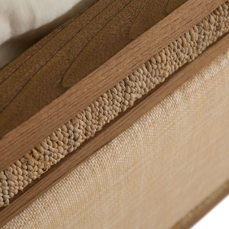 Grand Bermuda Sandbar Queen Panel Bed