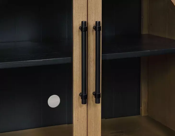 Magnolia Sand 4 Door Server