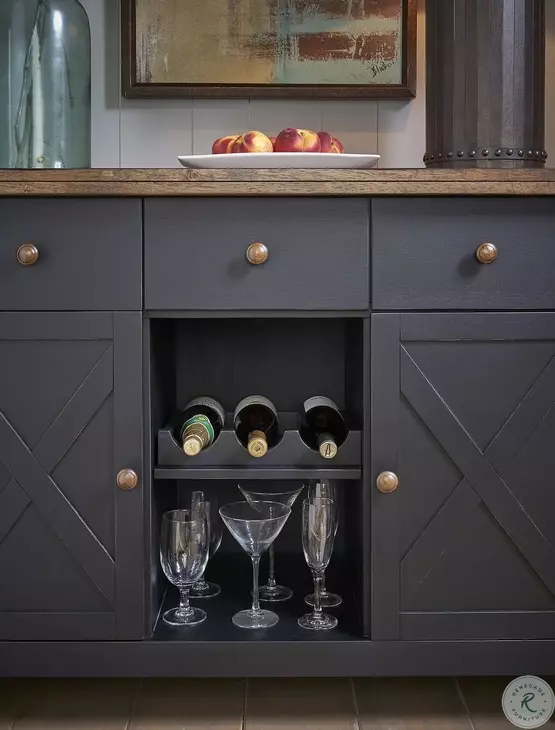 Stormy Ridge Chickory Black Server