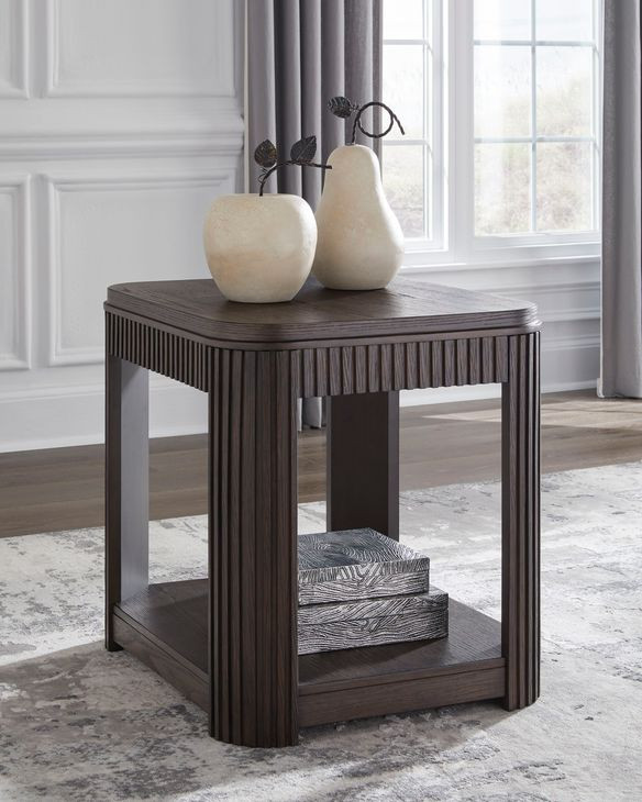 Carlibrie Warm Brown Rectangular End Table