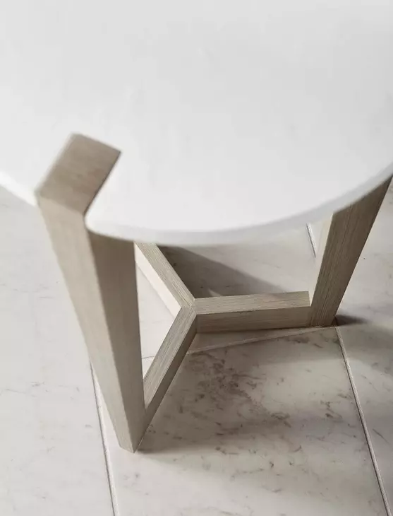 Axiom Linear Grey And White Plaster Round Chairside Table