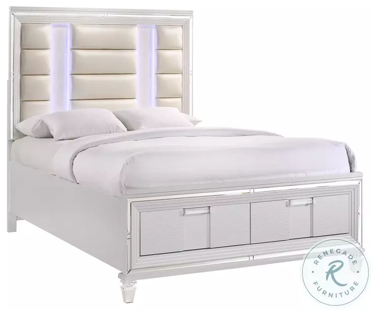 Charlotte White Upholstered Platform Bedroom Set With Storage Footboard