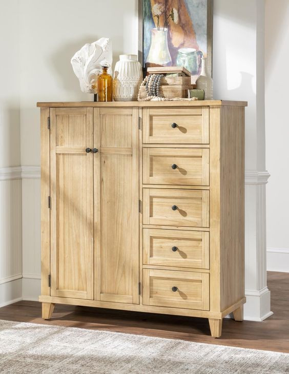 XXXs and OOOs Amber 5 Drawer Door Chest