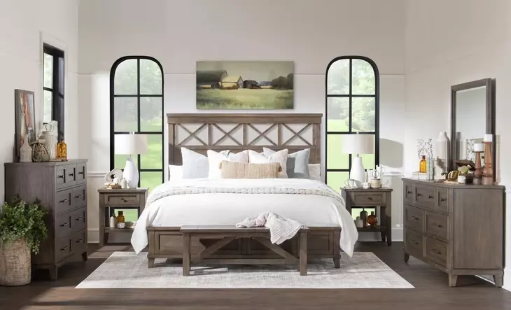 XXXs and OOOs Cocoa King Panel Bed