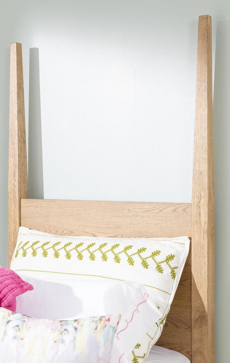 Todays Traditions Natural Hickory Full Poster Bed