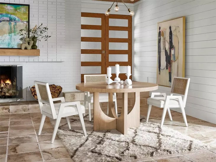 Voyage Tech Oak Round Callon Dining Room Set