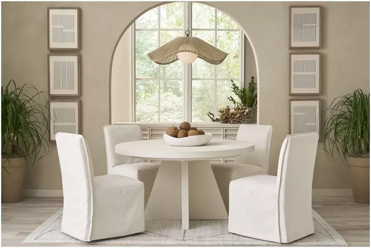 Oasis Shoreline Extendable Round Dining Room Set