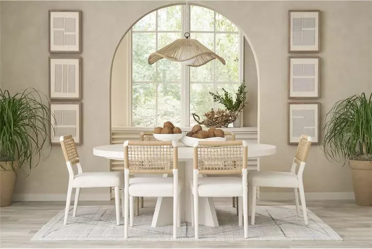 Oasis Shoreline Extendable Round Dining Room Set