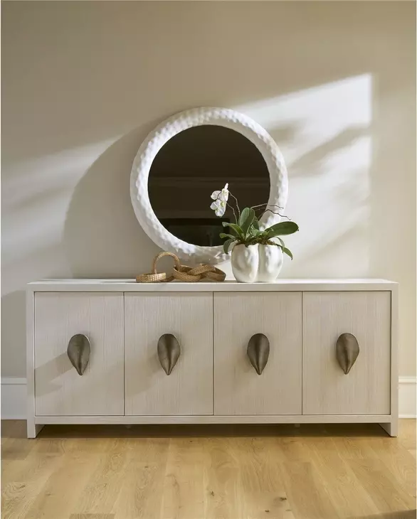 Oasis White Coral Round Wall Mirror