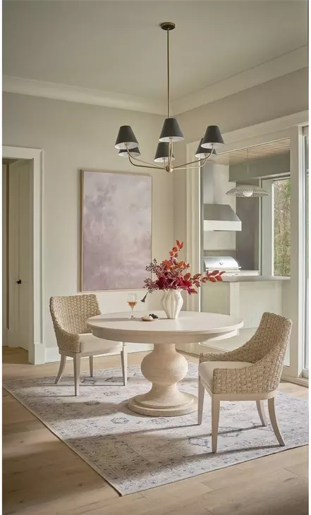 Oakmere Willow 72" Extendable Oval Dining Table