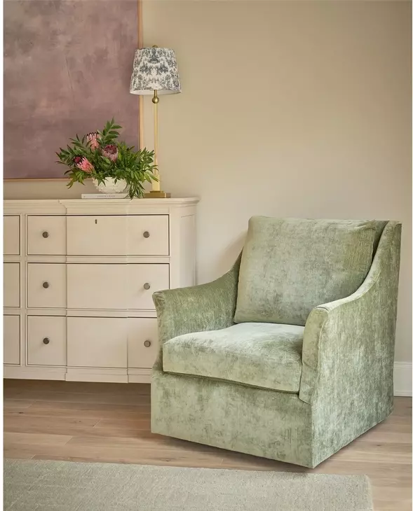 Oakmere Taupe 6 Drawer Dresser