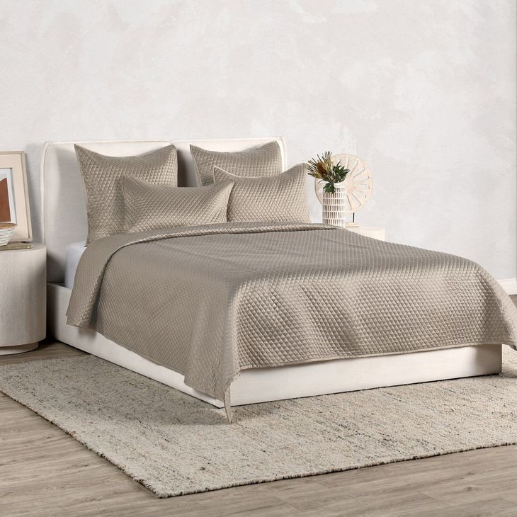 Diamond Pebble King Quilt