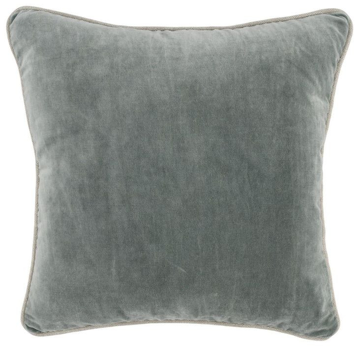 Heirloom Velvet Bay Green 18 x 18" Accent Pillow