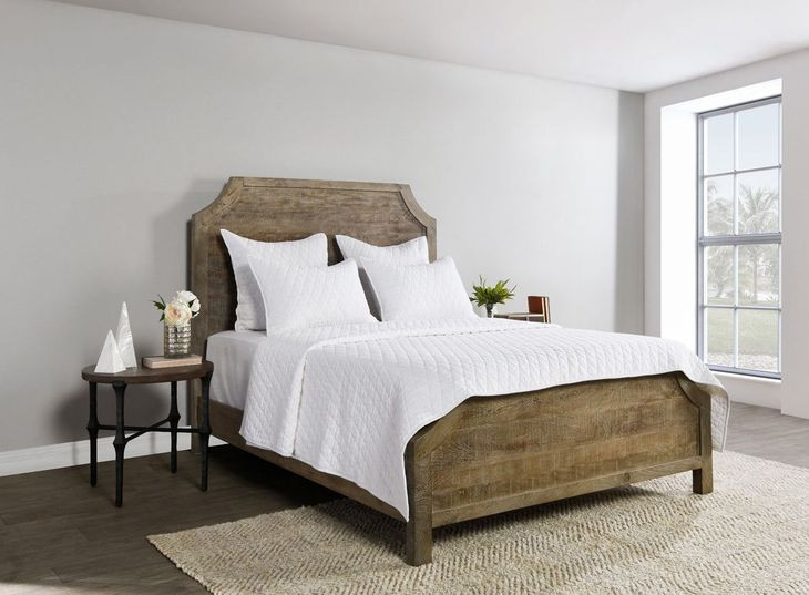 Lana and Vintage Lana White King Quilt