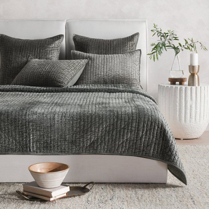 Bari Velvet Sage Queen Quilt