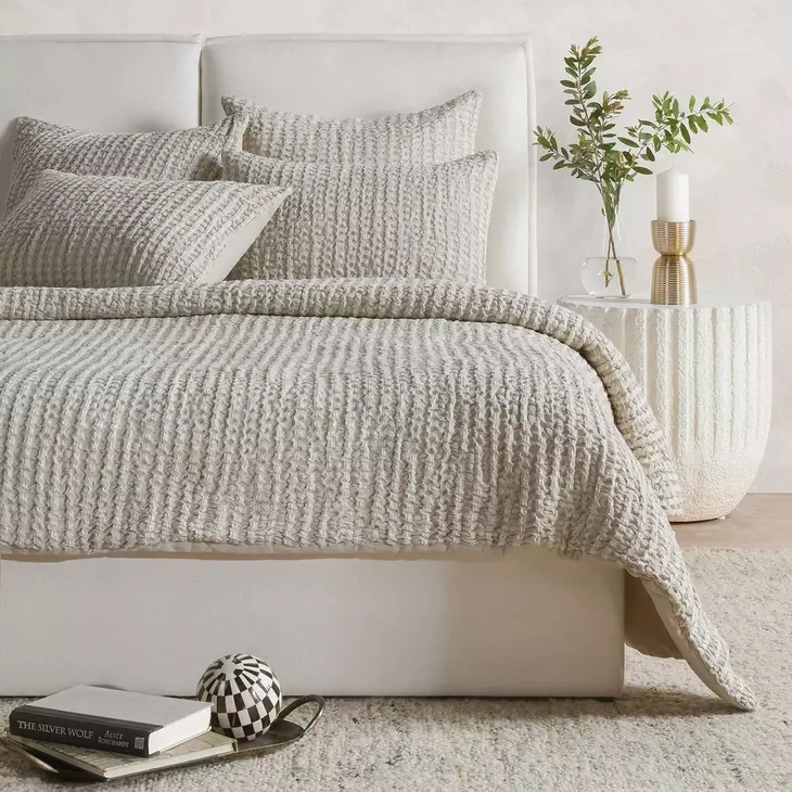 Colmar Natural Queen Quilt