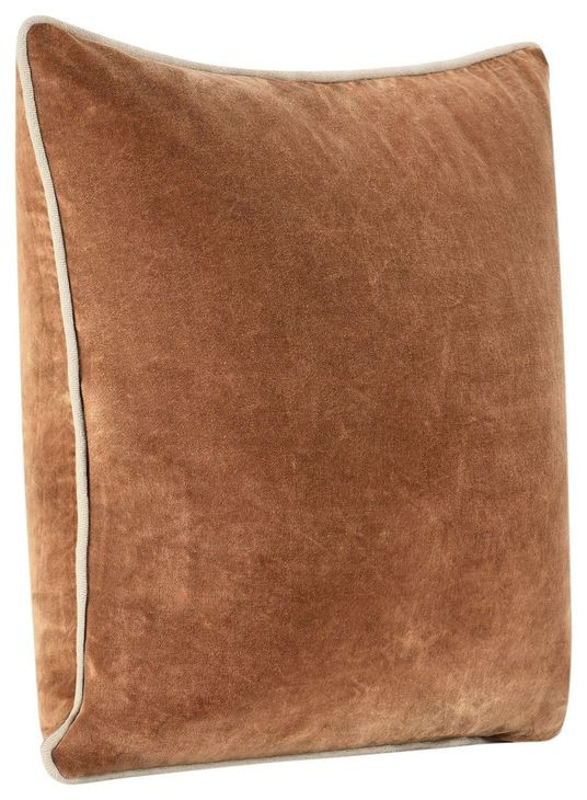 Heirloom Velvet Hazel 22 x 22" Accent Pillow