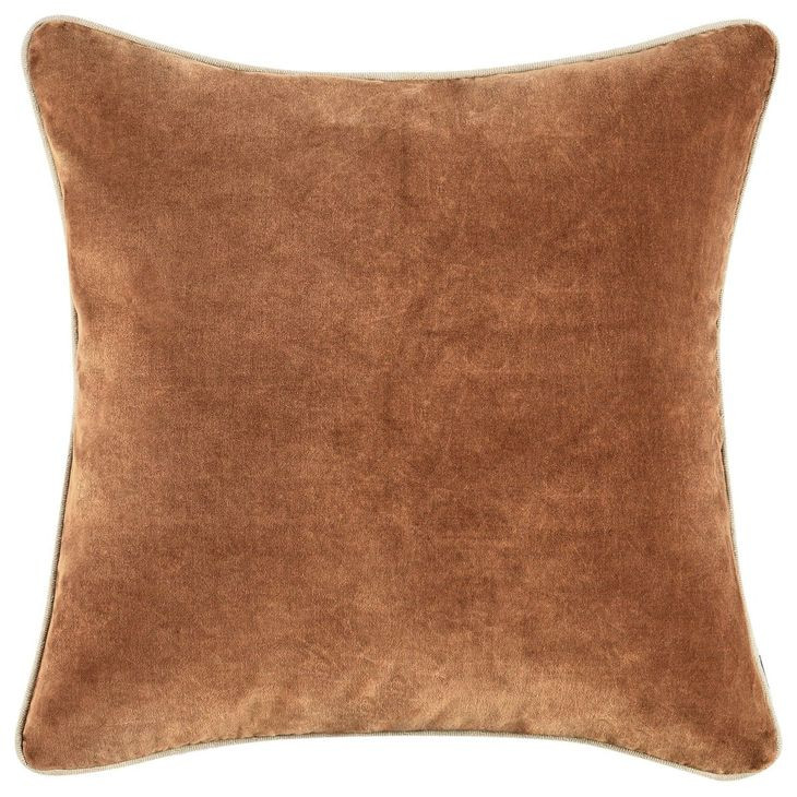 Heirloom Velvet Hazel 22 x 22" Accent Pillow