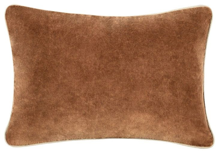 Heirloom Velvet Hazel 14 x 20" Accent Pillow