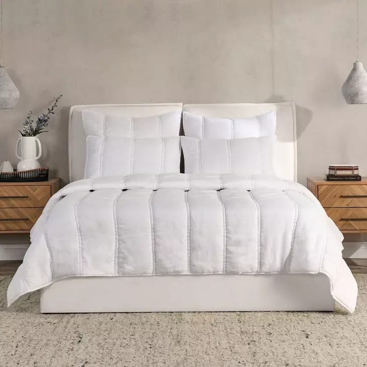 Rowen Cloud King Quilt