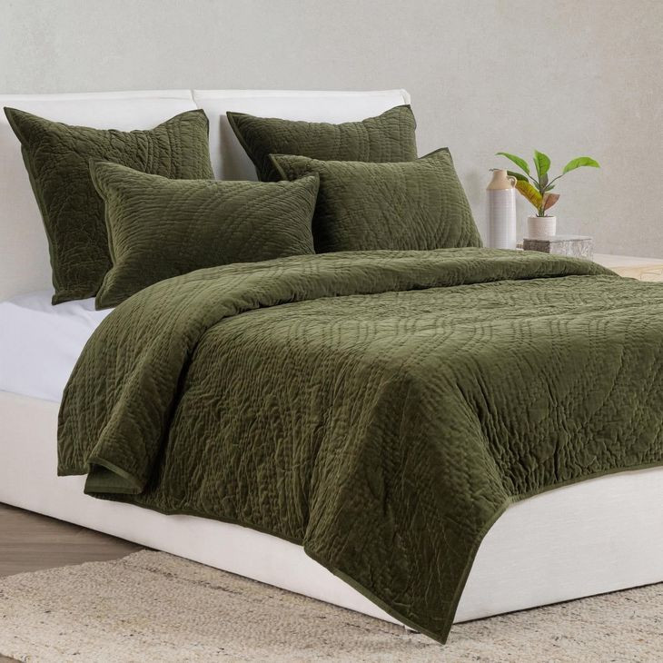 Elms Velvet Loden Green King Quilt