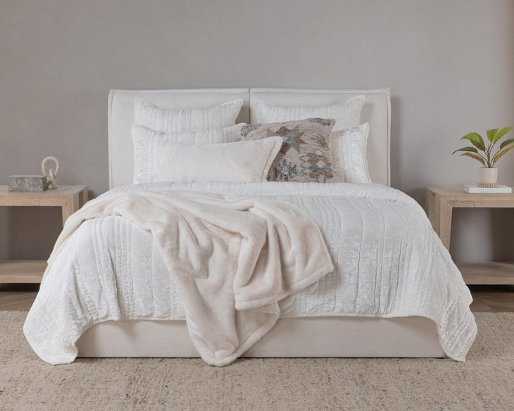 Seville Ivory Queen Quilt