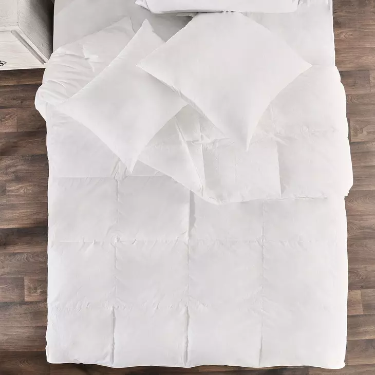 Villa Premium White Goose Down Queen Duvet Insert