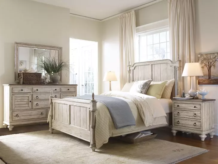 Homestead Pine Cornsilk 7 Drawer Ellesmere Dresser with Rectangular Mirror