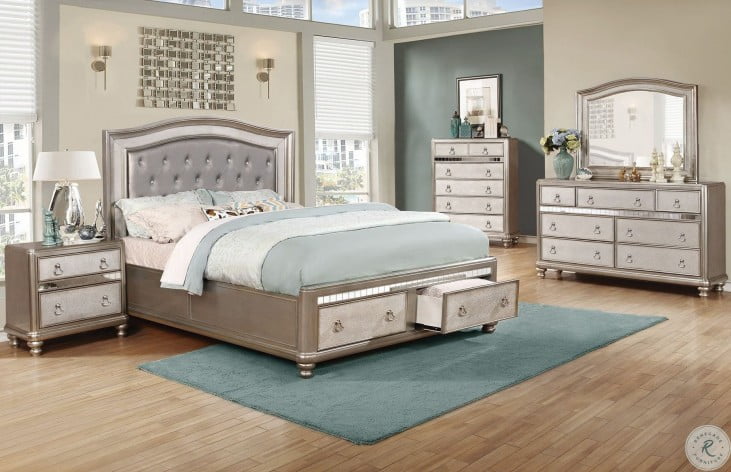 Bling Game Metallic Platinum Panel Bedroom Set from ...