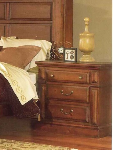 Torreon Antique Pine Poster Storage Bedroom Set from ...