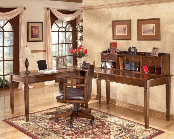 Hamlyn Small Leg Desk From Ashley H527 10 Coleman Furniture