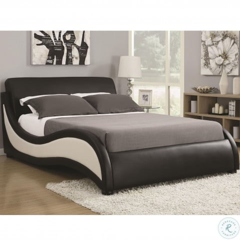 Niguel Black And White Upholstered Queen Platform Sleigh Bed From Coaster 300170q Coleman Furniture