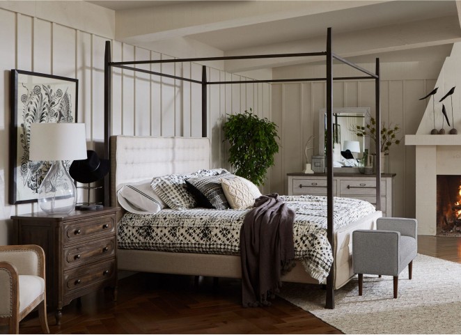 Modern Authentics Metal Post Bedroom Set From Pulaski Coleman Furniture