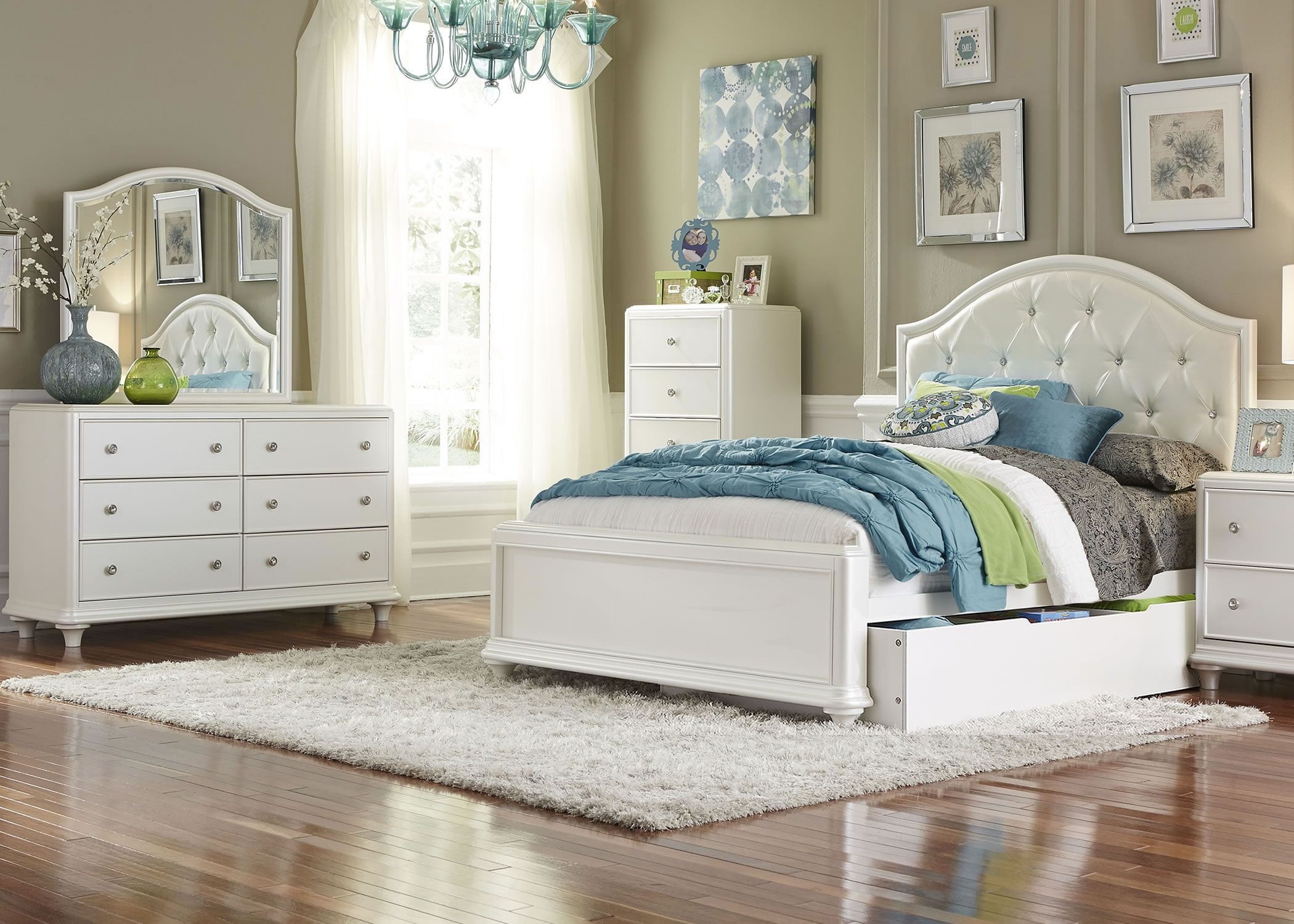 Stardust Iridescent White Youth Panel Trundle Bedroom Set from Liberty