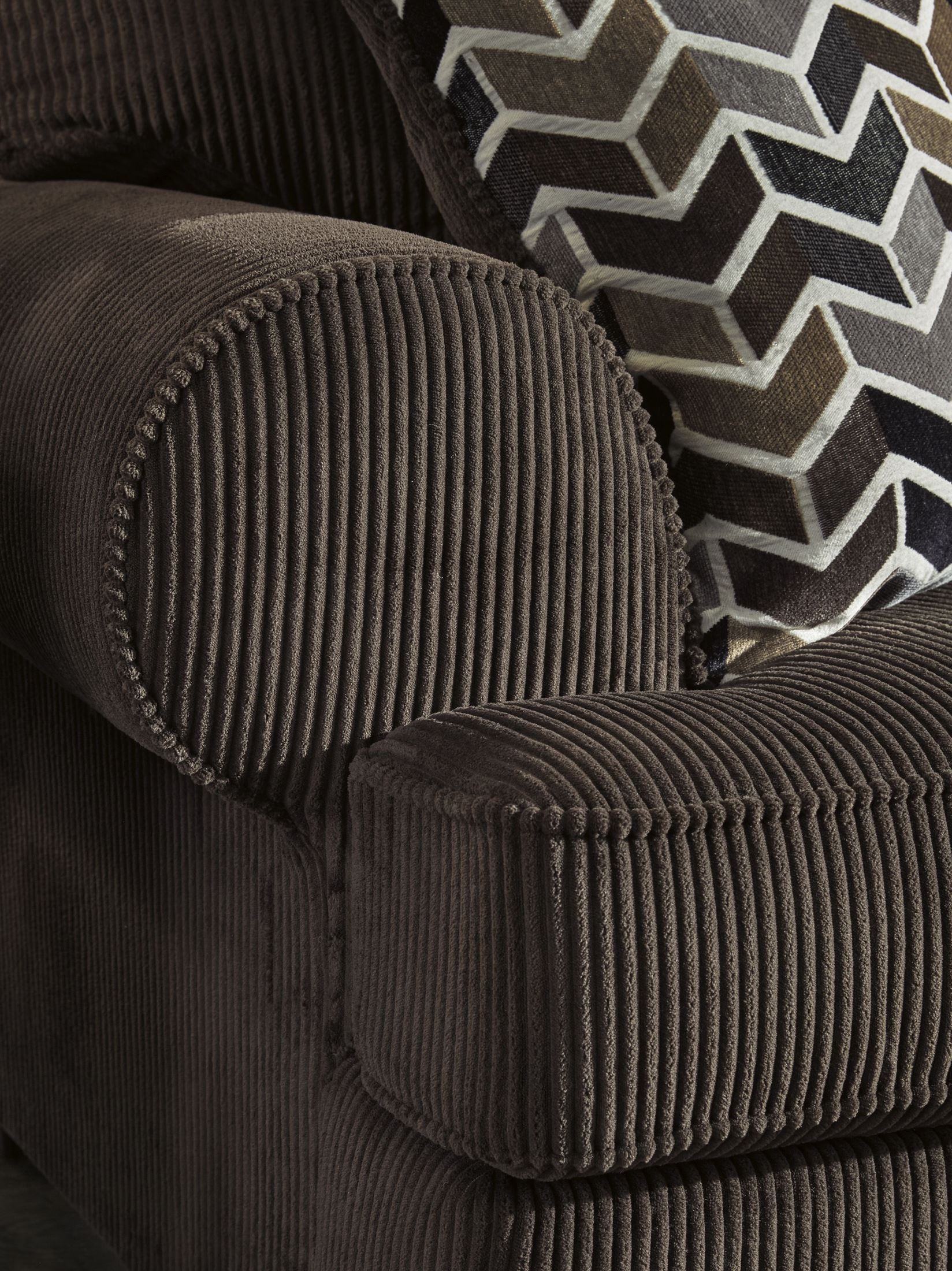 Jinllingsly Chocolate RAF Sectional from Ashley Coleman Furniture
