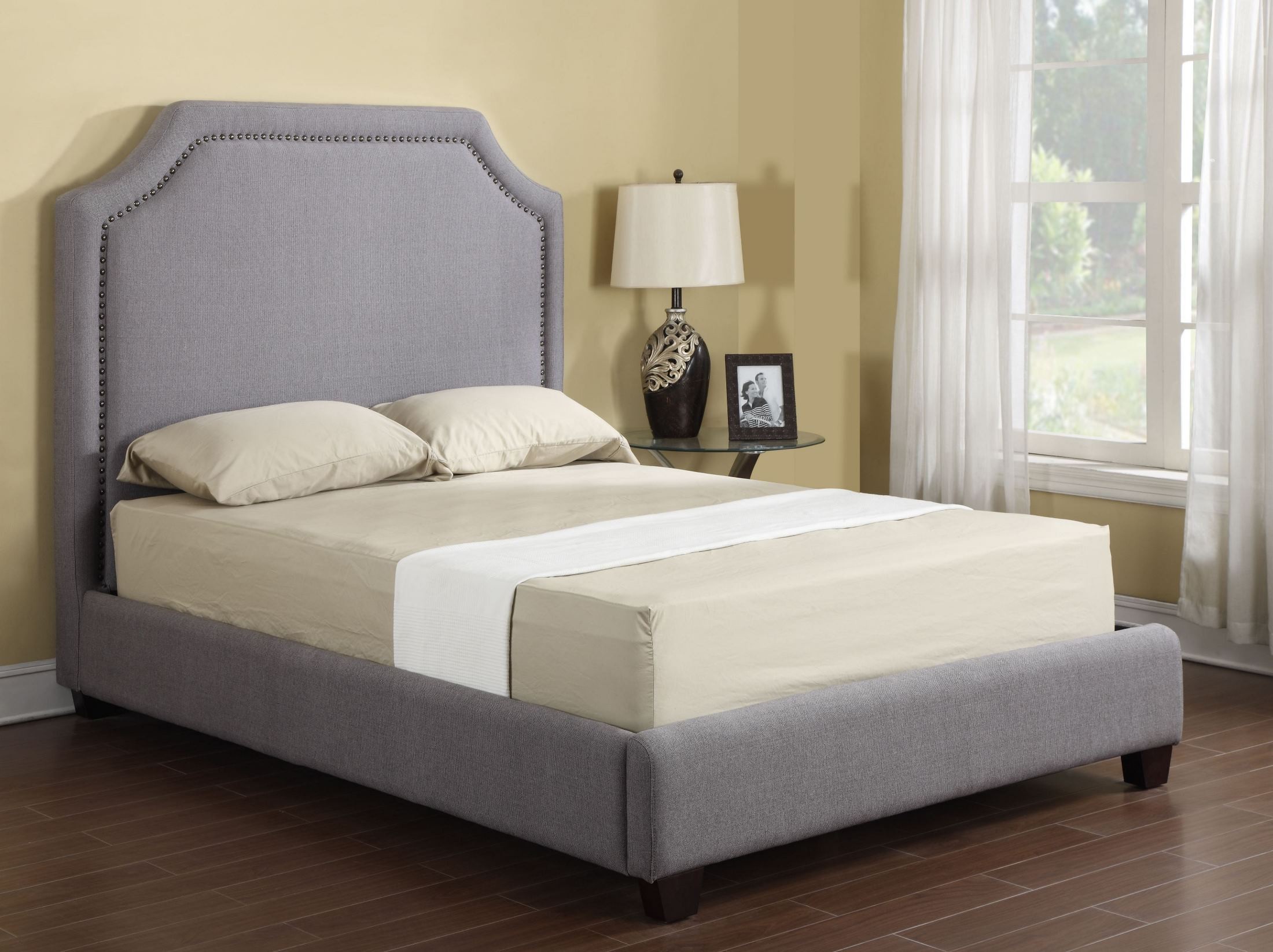 London Grey Queen Upholstered Bed from Emerald Home Coleman Furniture