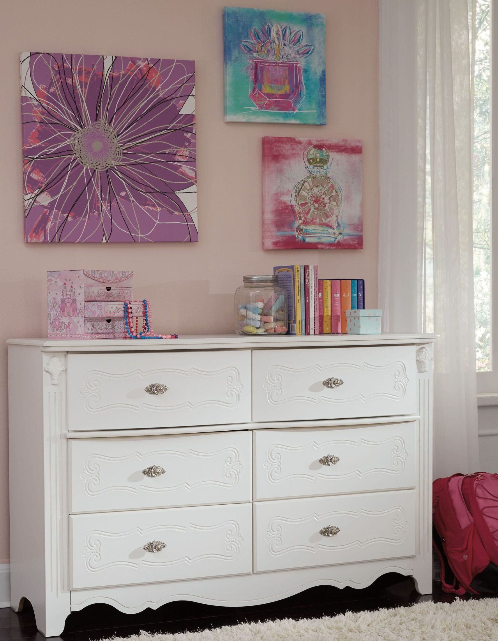 Exquisite Dresser from Ashley (B18821) Coleman Furniture