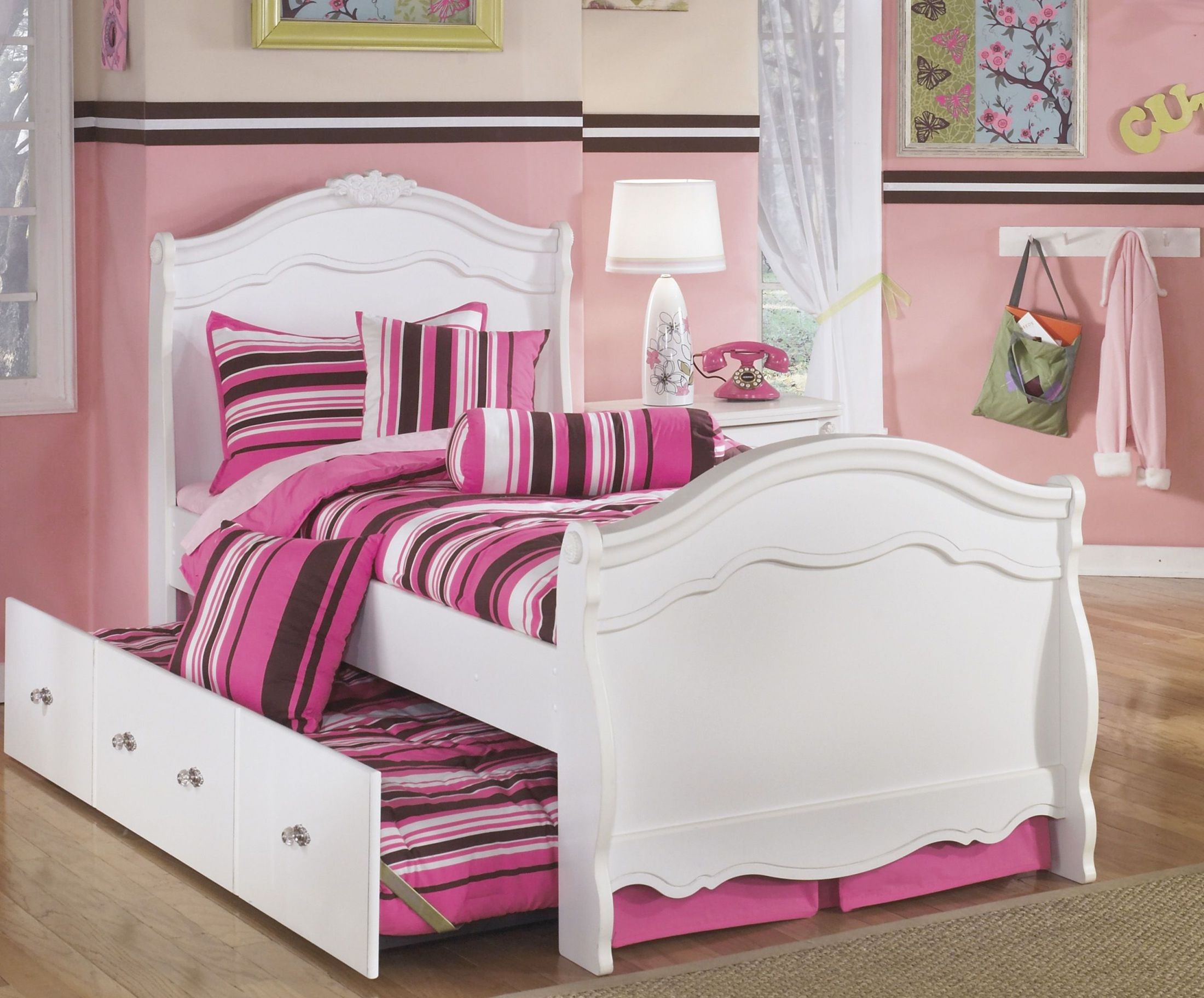 Exquisite Sleigh Trundle Bedroom Set from Ashley Coleman Furniture