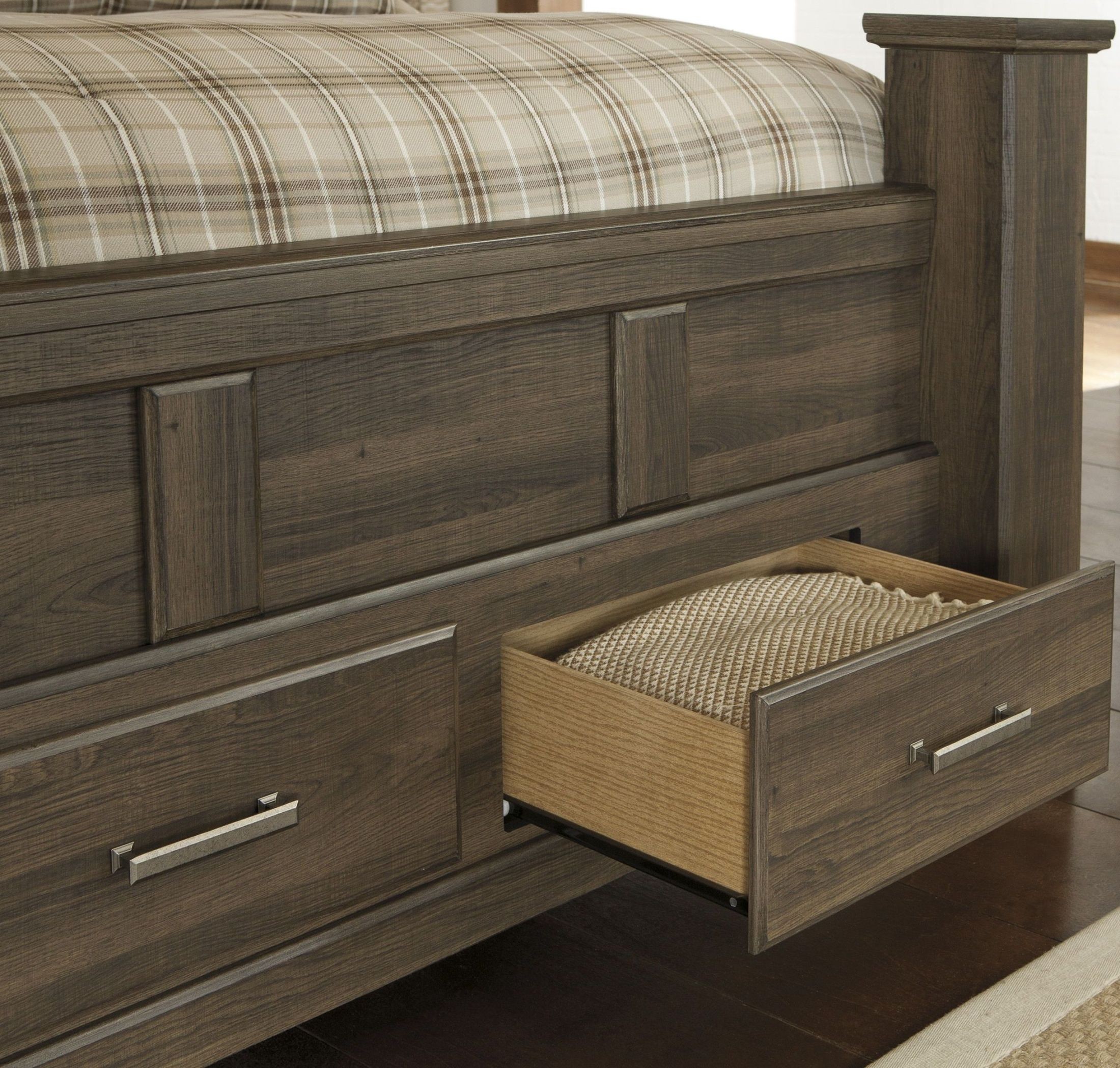 Juararo Poster Storage Bedroom Set from Ashley (B2516764S5098