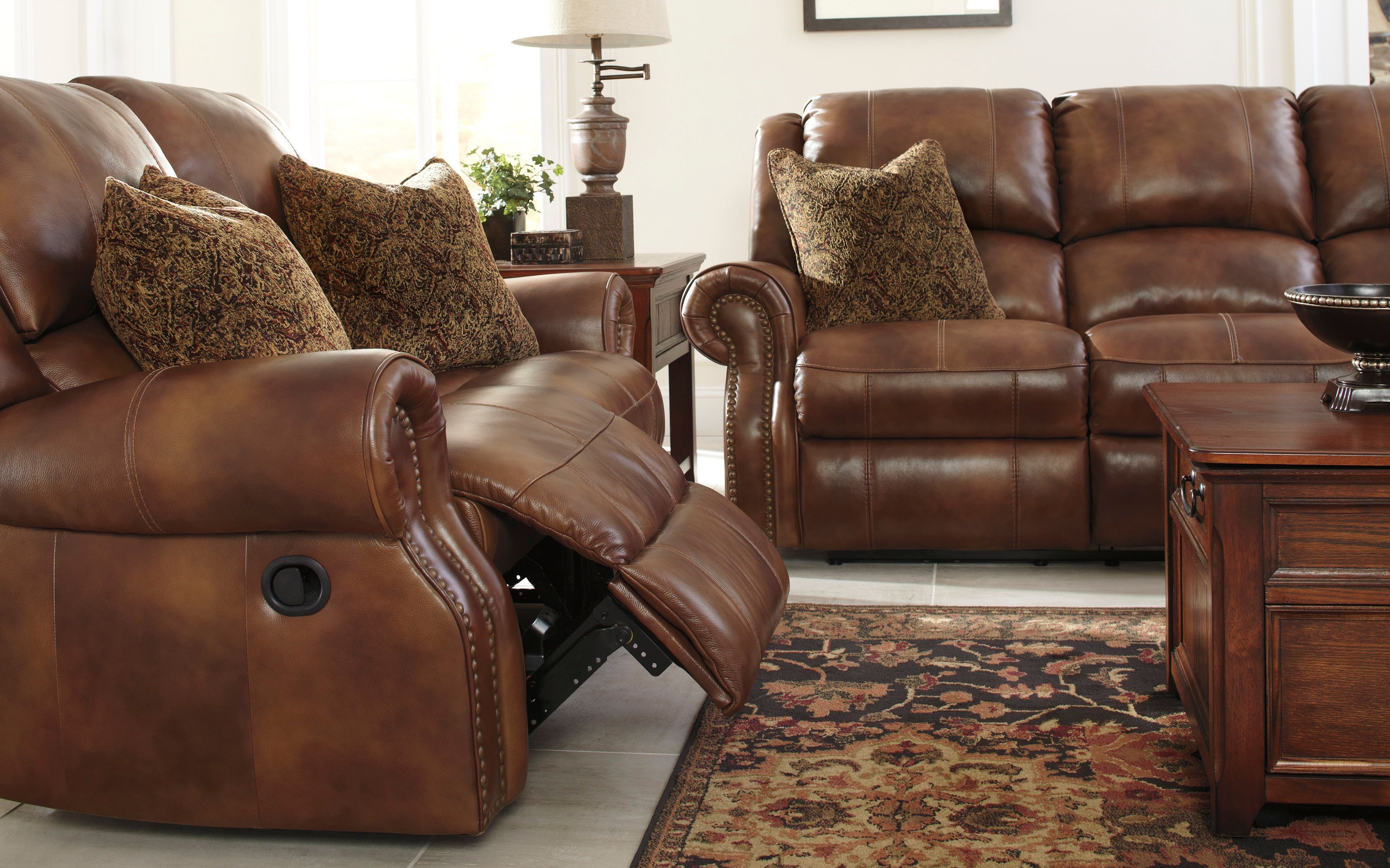 Walworth Auburn Reclining Living Room Set Walworth Auburn Reclining Living Room Set
