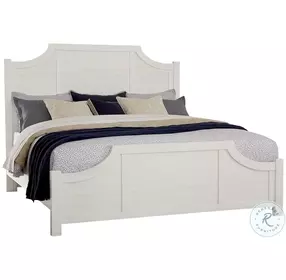 Maple Road Soft White Scalloped Panel Bedroom Set