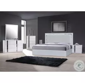Monet Silver Grey Queen Upholstered Platform Bed