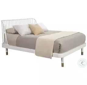 Madelyn White Slat Back Platform Bedroom Set