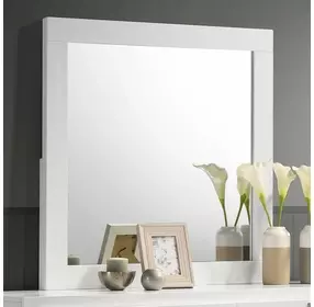 Caraway White Dresser Mirror